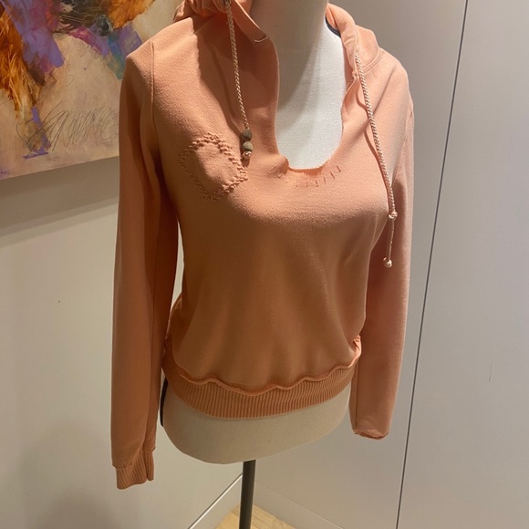 Hannah Jones Orange Sweatshirt - Picture 4 of 7